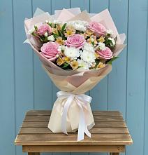 Букет цветов из:  Гвоздики, Орхидеи и Розы #REPLACE_PRED# Кузоватово