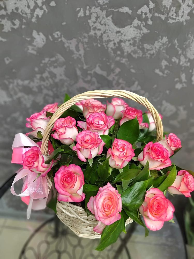 Цветочная композиция из Розы в корзине в Кузоватово