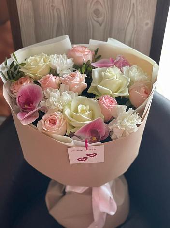 Букет цветов из: Орхидеи, Розы и Гвоздики в Кузоватово