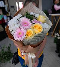 Букет цветов из:  Герберы, Розы и Хризантемы в Кузоватово