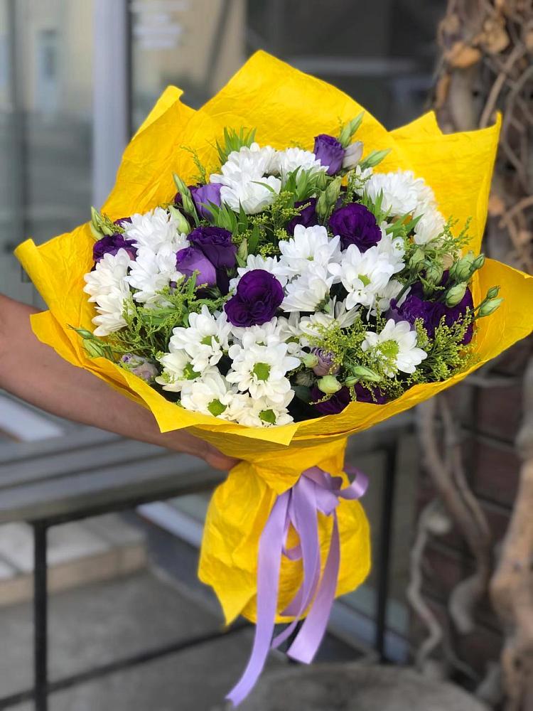 Букет цветов из: Ирисы, Хризантемы и Ромашки в Кузоватово