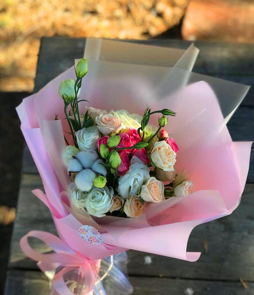 Букет цветов из: Розы и Лизиантусы в Кузоватово