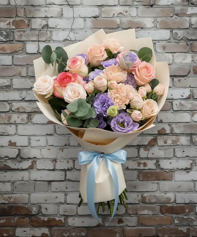 Букет цветов из: Розы, Лизиантусы и Гвоздики в Кузоватово