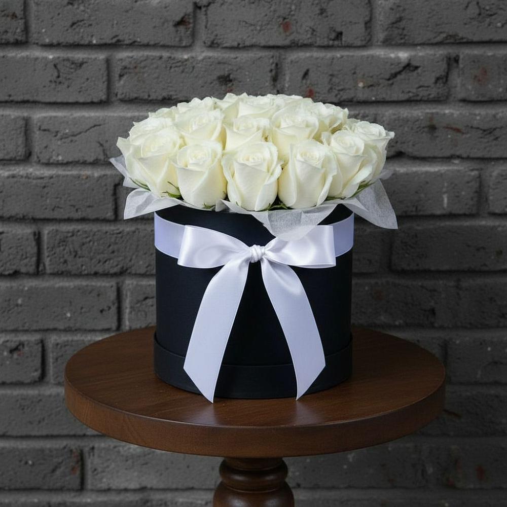 Цветочная композиция из Розы в шляпной коробке в Кузоватово