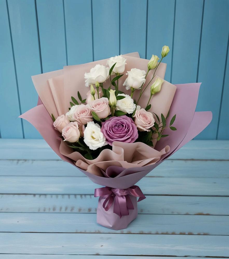 Букет цветов из: Розы и Лизиантусы в Кузоватово